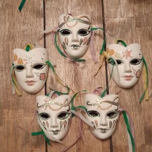 Set of masks